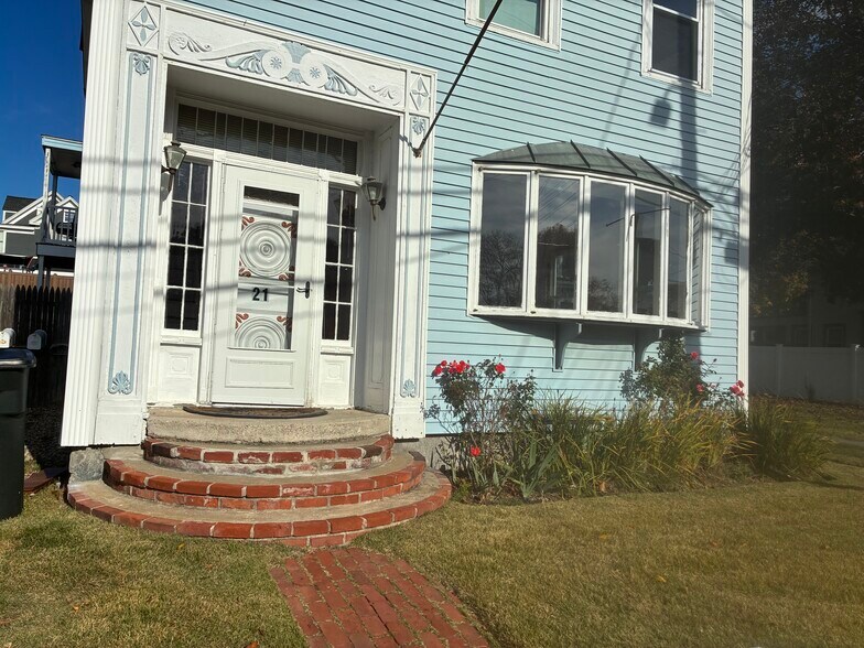 Building Photo - 21 Franklin St