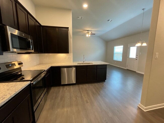 Building Photo - Brand New 3x2 Luxury Duplex in Seguin, TX!