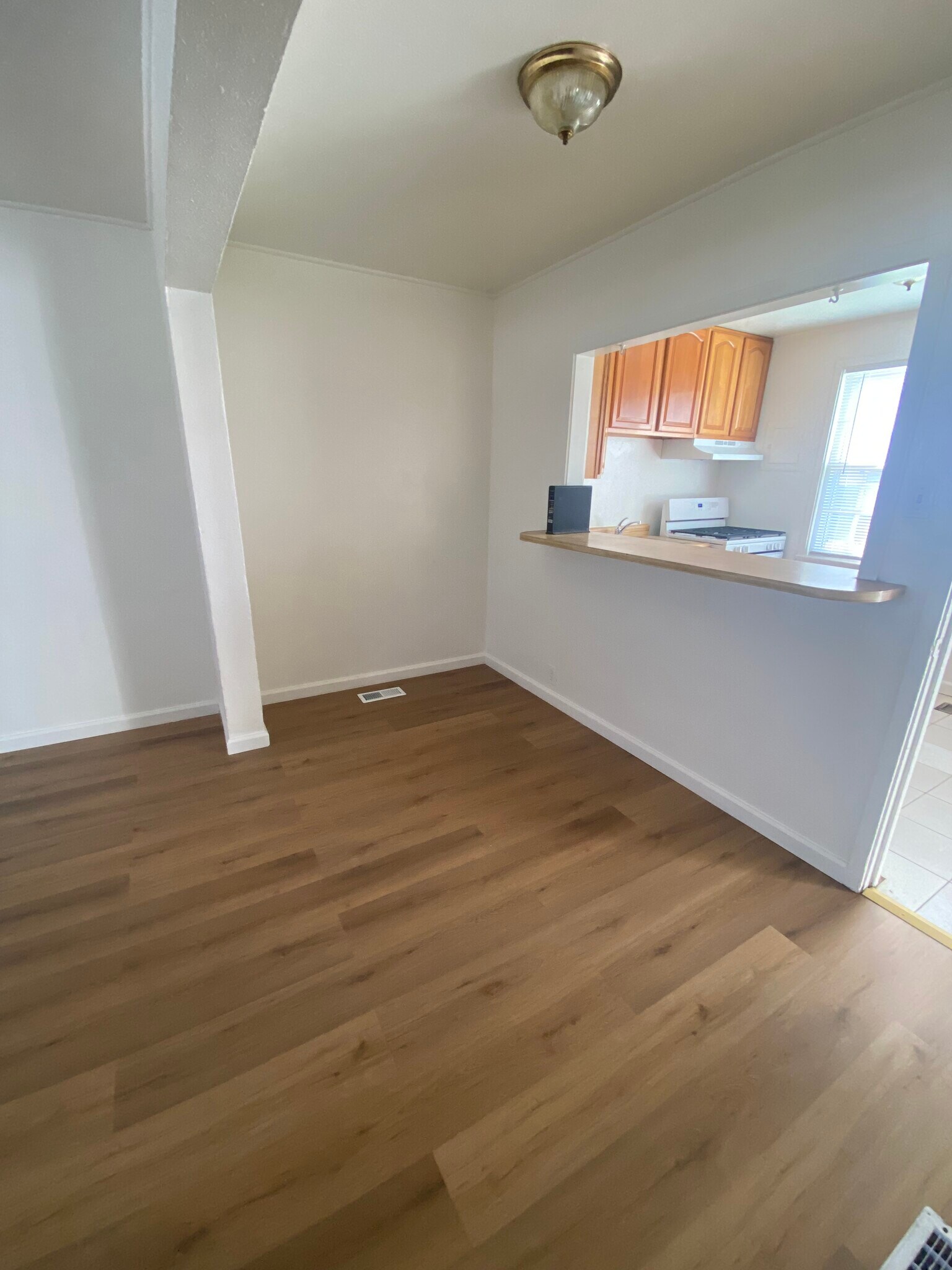 Building Photo - 44 Werden St