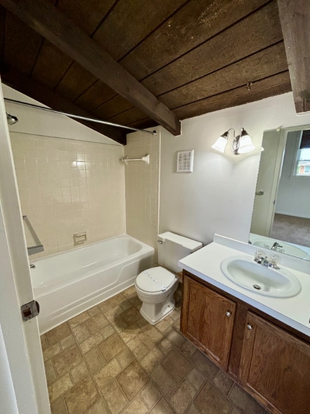 Building Photo - 15 Concord Ct