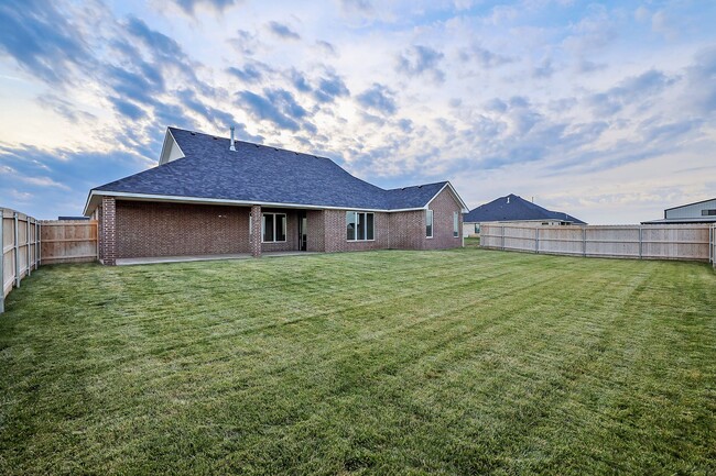 Building Photo - 3251 Tulsa Dr