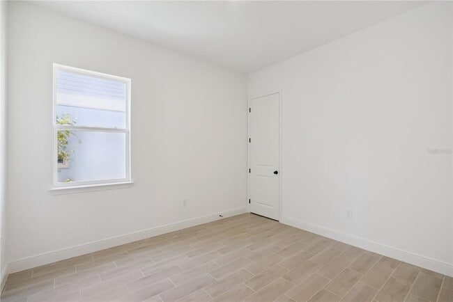 Building Photo - 10020 Ballast Dr