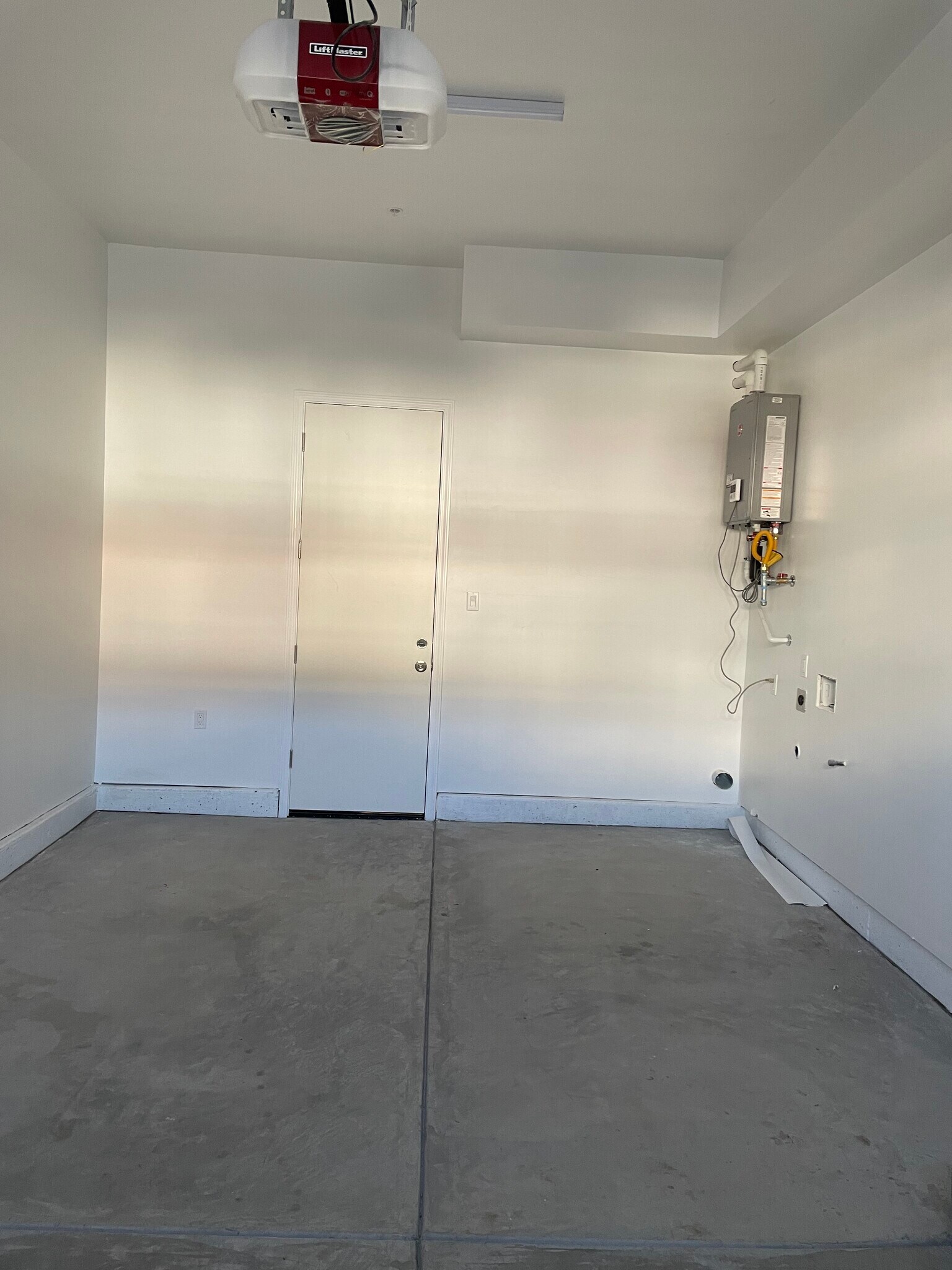 Building Photo - 2097 Melia Dr