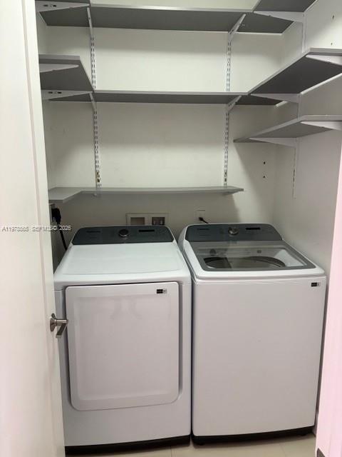 Building Photo - 4321 SW 99th Ct