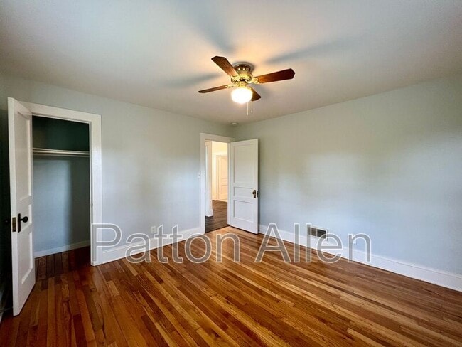 Building Photo - 145 Blanton St