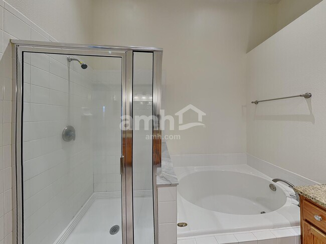 Building Photo - 13244 Early Run Ln