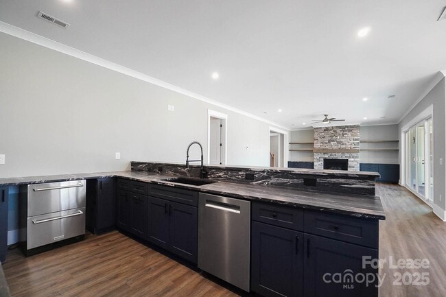 Building Photo - 154 Fox Hunt Dr