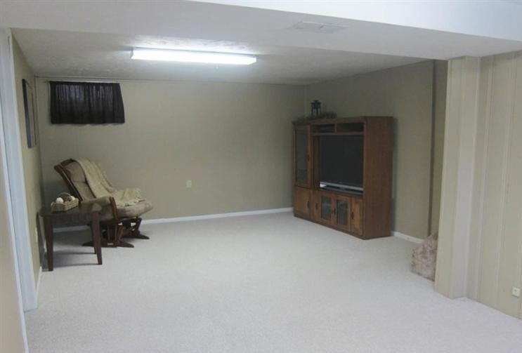 Building Photo - 4320 S 45th St