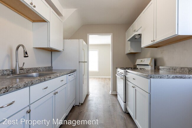 Building Photo - 3 br, 1 bath House - 17605 Stephens Drive