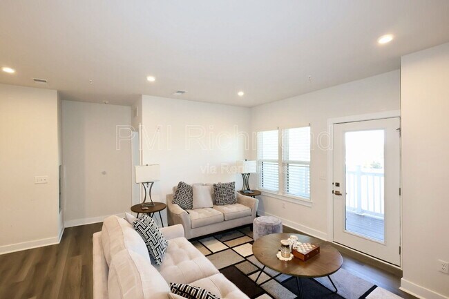 Building Photo - 3800 Maze Runner Dr