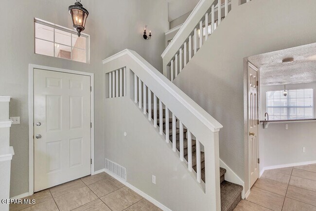 Building Photo - 10917 Loma Alta Pl