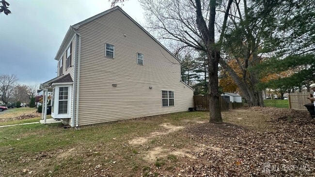 Building Photo - 8 Cosgrove Ct