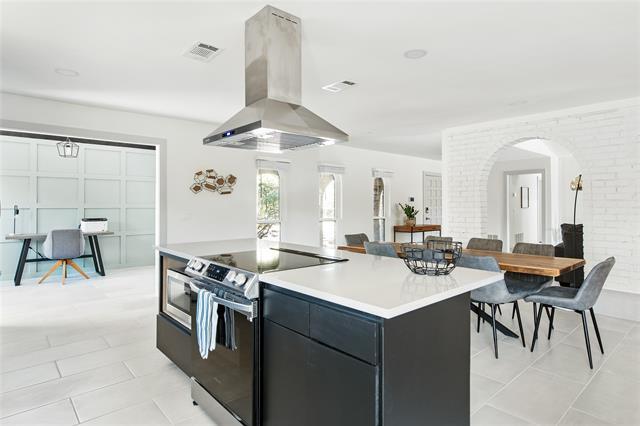 Building Photo - 2212 Parkhaven Dr