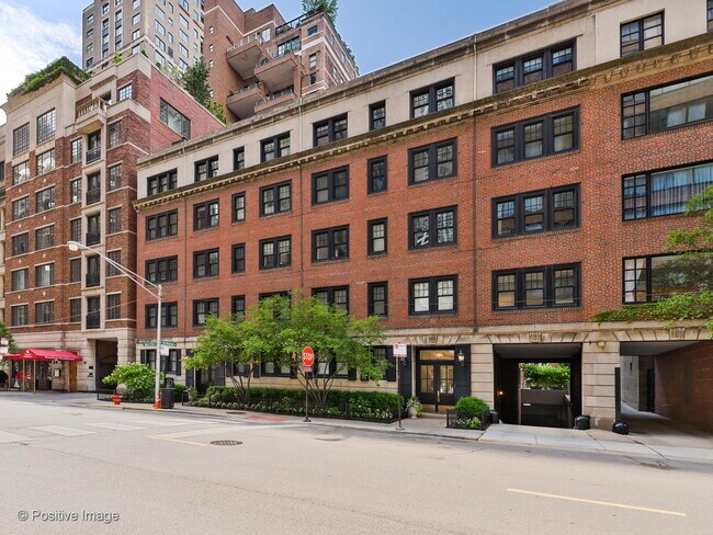 Primary Photo - 202 E Walton Pl