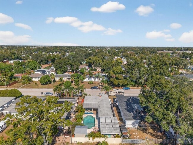 Building Photo - 2444 34th Ave N