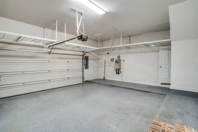 Building Photo - 6208 Exeter Ave