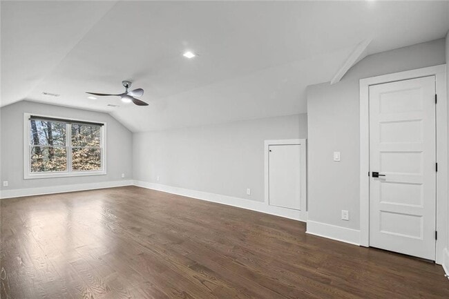 Building Photo - 6260 River Overlook Dr NW