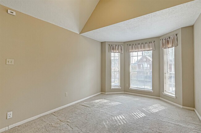 Building Photo - 13410 Lynnville Dr