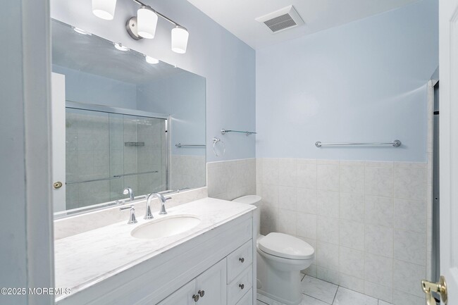 Building Photo - 2504 Lighthouse Ln