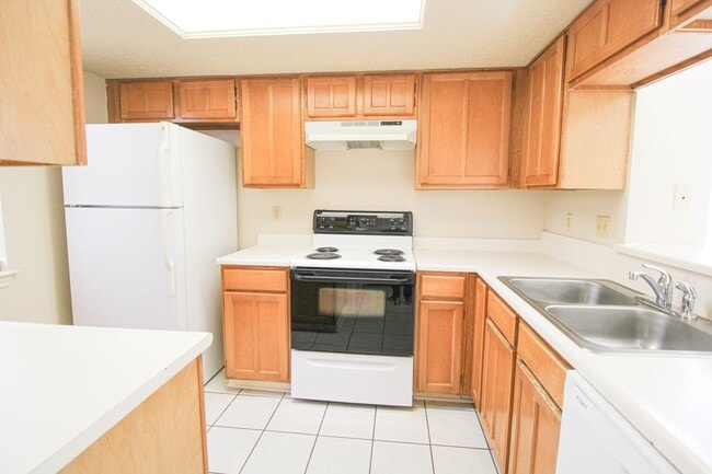 Building Photo - 949 Schertz Pkwy