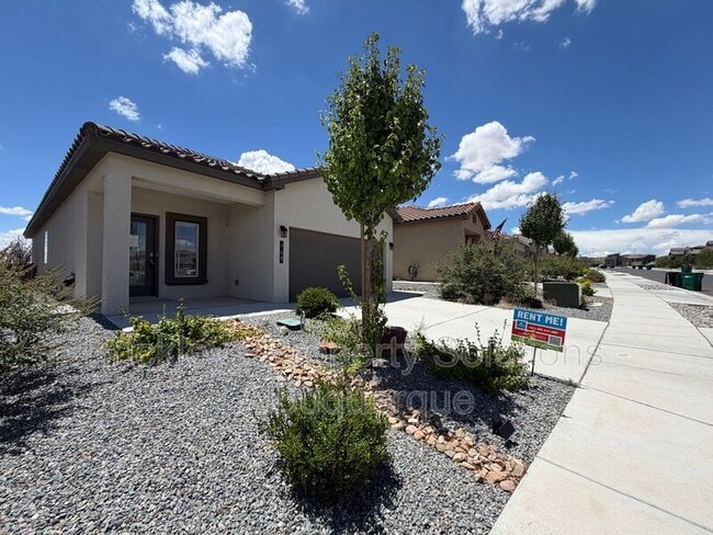 Building Photo - 768 Amatista Lp SE