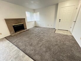 Living room - 7092 Tristan Cir