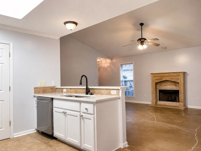 Building Photo - 1248 Westfield Ln