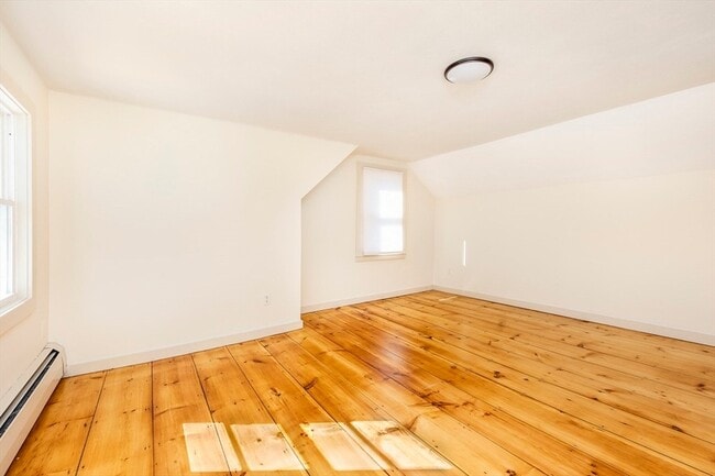 Building Photo - 108 Washington St