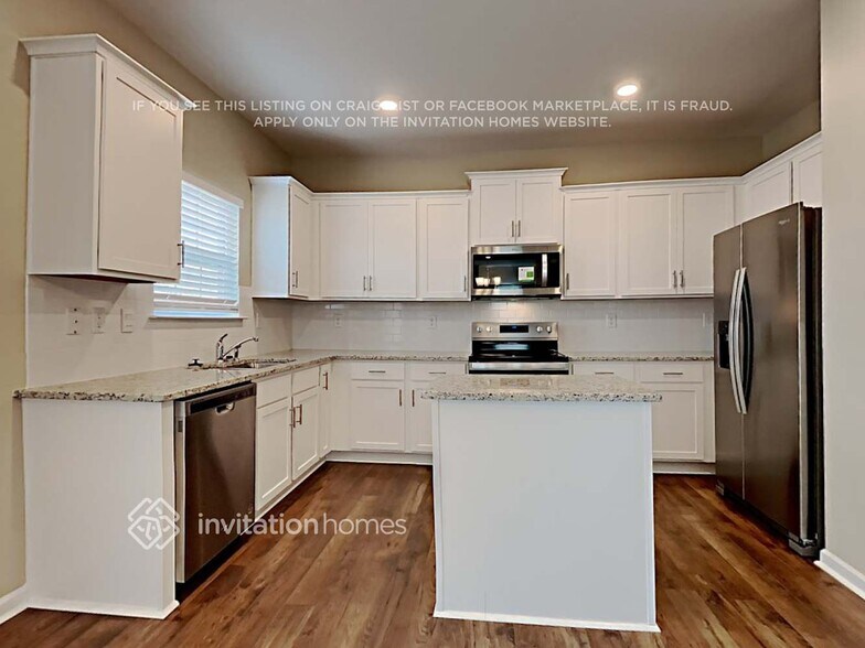 Building Photo - 1346 Kent Downs Ave SW