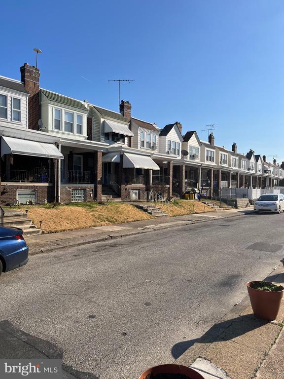 Building Photo - 5933 Agusta St