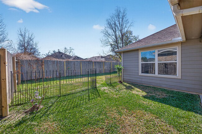 Building Photo - 2248 Ivy Wall Dr