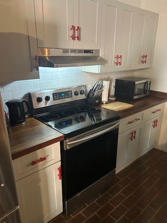 Building Photo - Cotton Exchange #202 - Available Now