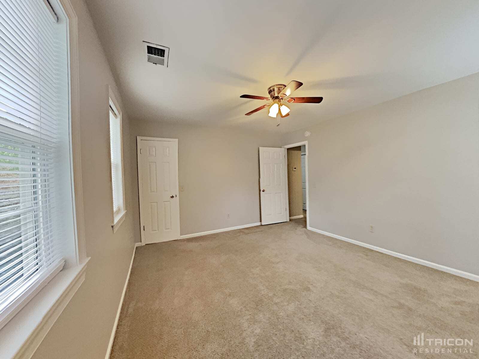 Building Photo - 120 Kenton Dr
