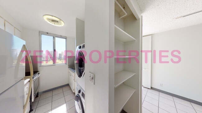 Building Photo - a 2 bdrm, 2 bath unit with 2 prkg at Fairway House for rent