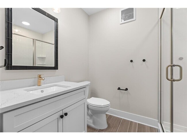 Building Photo - 1 Hill Farm Rd