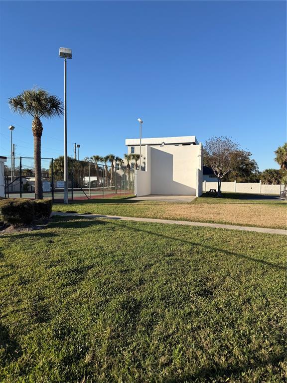 Building Photo - 9201 Tudor Dr