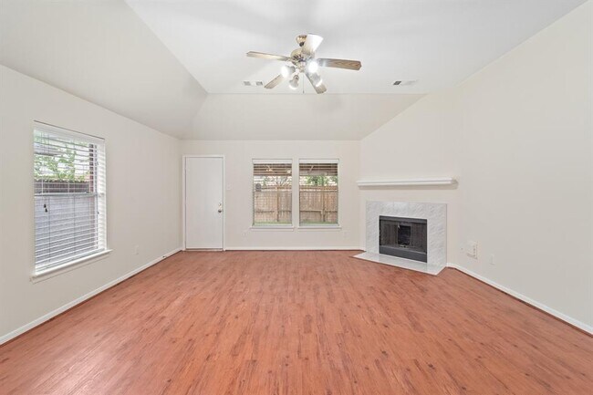 Building Photo - 13734 Bonilla Ln
