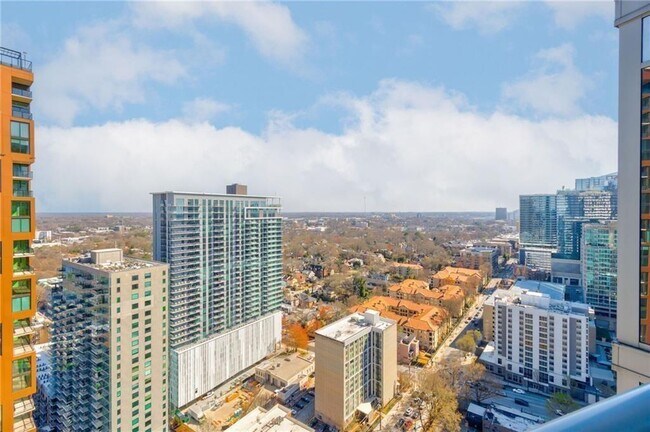Building Photo - 1065 Peachtree St NE