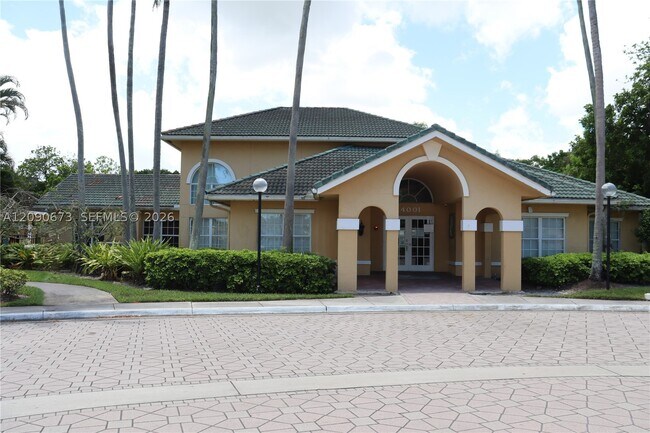Building Photo - 4015 W McNab Rd