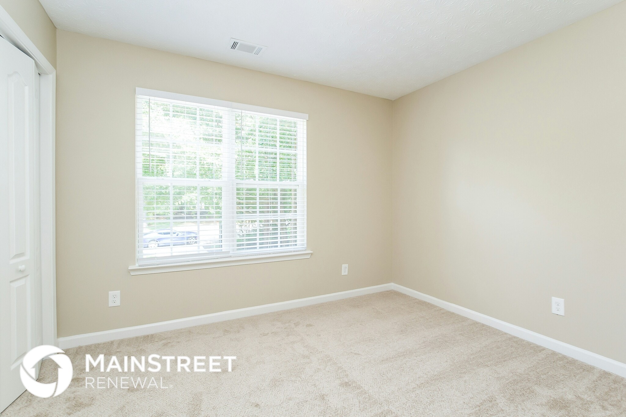 Building Photo - 308 Barr Cir