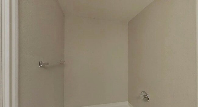 Building Photo - A Place to Settle In: Inviting 5-Bedroom Family Home