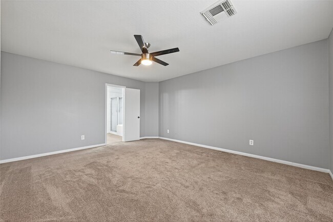 Building Photo - 2502 Gwenfair Dr