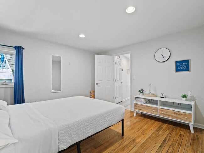 Building Photo - 3581 Mong Ave