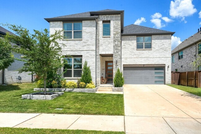 Building Photo - 2446 Bainbridge Dr