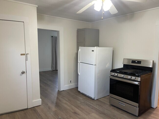 Building Photo - 1820 Crowley St