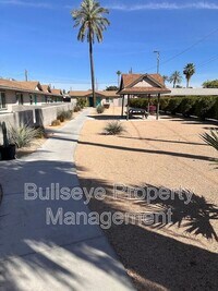 Building Photo - 840 E Turney Ave