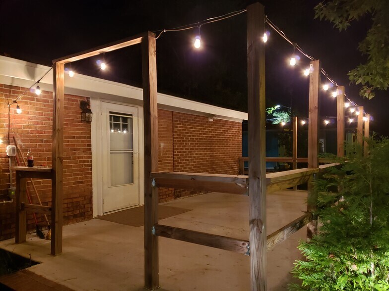 Building Photo - 1703 Wright Blvd