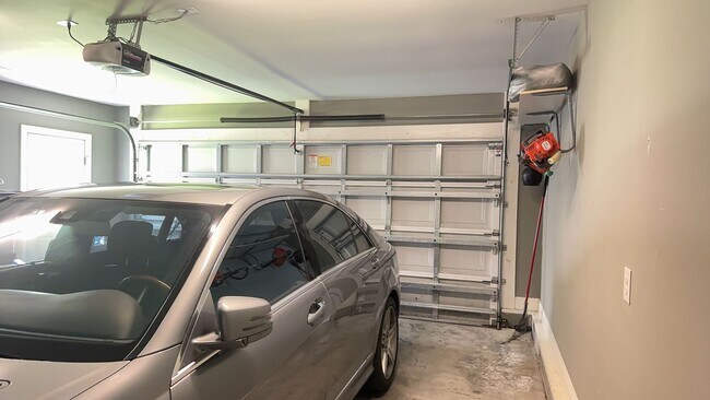 Building Photo - Beautiful home in Longleaf Pines