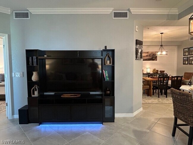 Building Photo - 15375 Grn Acrs Ave