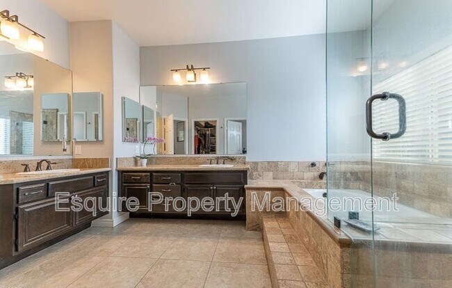 Building Photo - 5184 Churchwood Dr